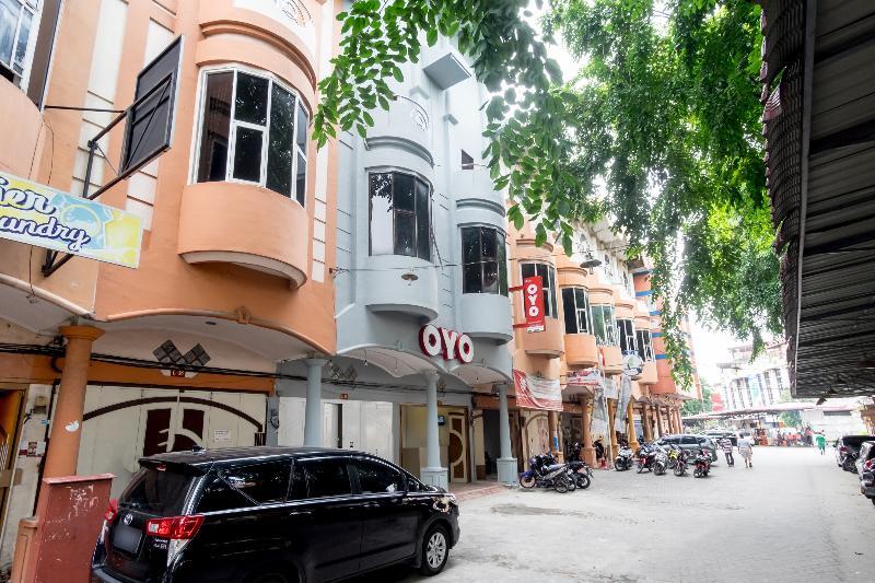 Oyo 835 Metropolitan Home Stay Medan Exterior foto