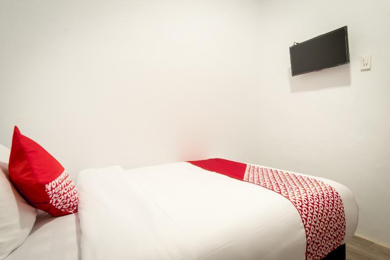 Oyo 835 Metropolitan Home Stay Medan Exterior foto